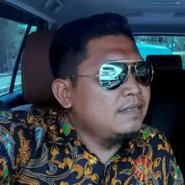 irham_gombes_driver_drctrans